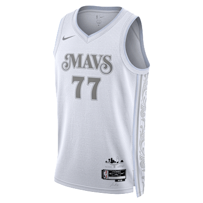 Luka Don i Dallas Mavericks 2024 25 City Edition Men s Nike Dri FIT NBA Swingman Jersey. Nike